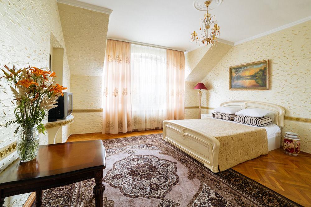 Hotel Ezio Codru Eksteriør billede