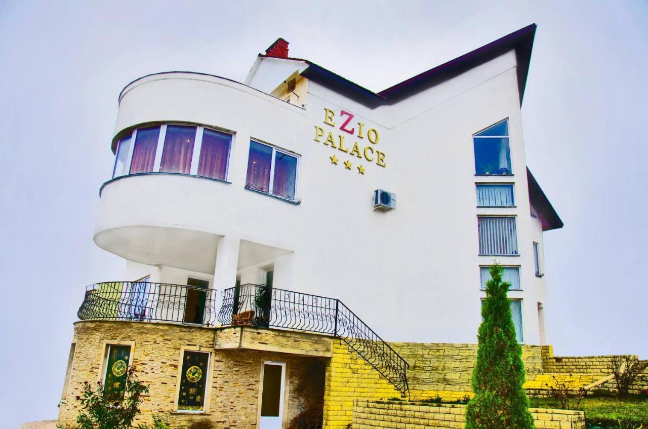 Hotel Ezio Codru Eksteriør billede